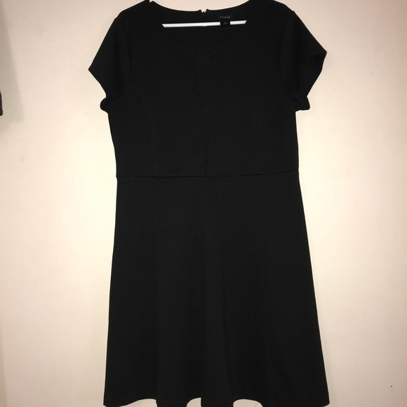 Ann Taylor Dresses & Skirts - Thick fabric Ann Taylor dress!
